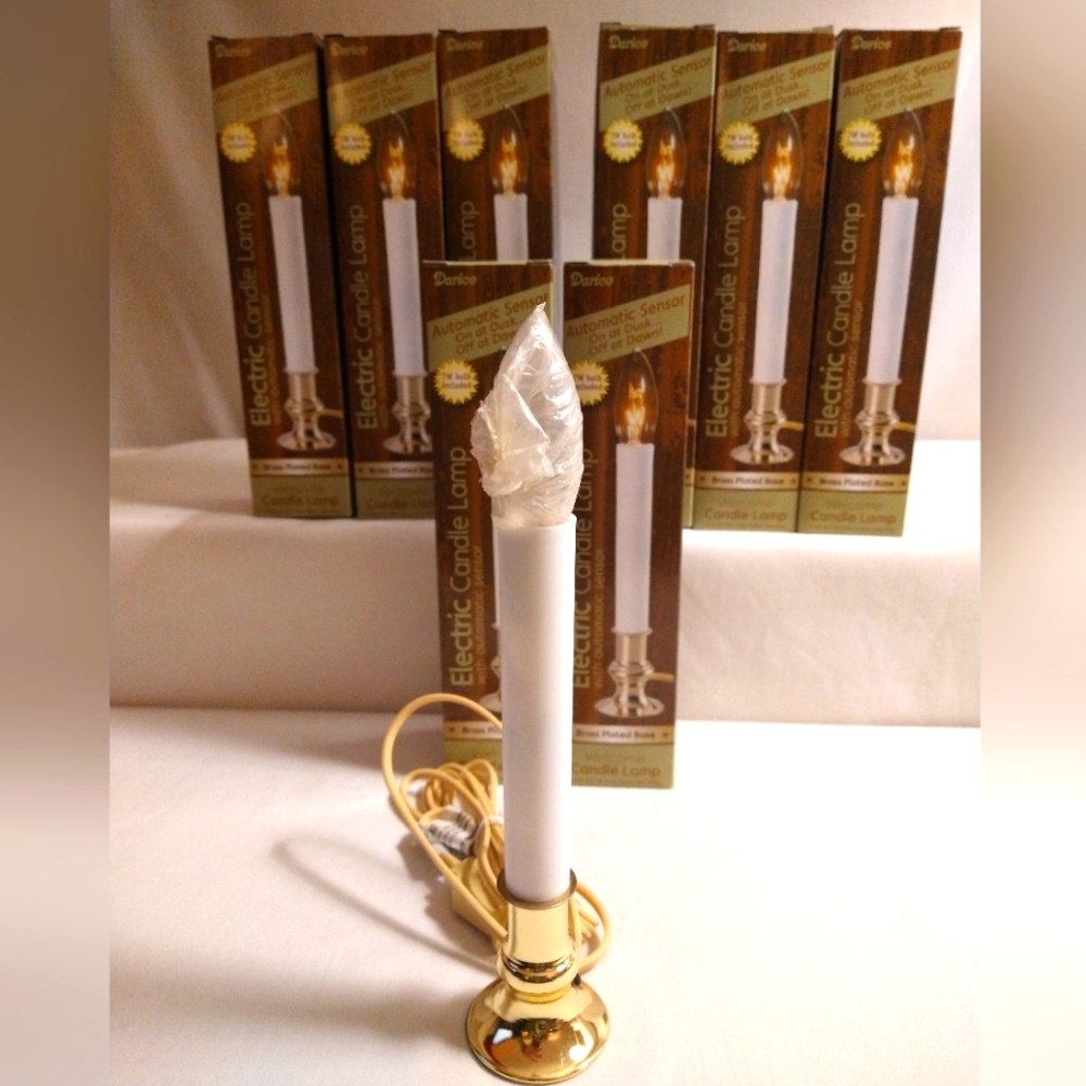 DARICE AUTOMATIC DUSK/DAWN ELECTRIC CANDLE LIGHT /W BRASS PLATE BASE-EACH (NWT)